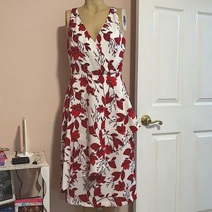 NWT beautiful Banana Republic red floral dress Sz 2 faux wrap
